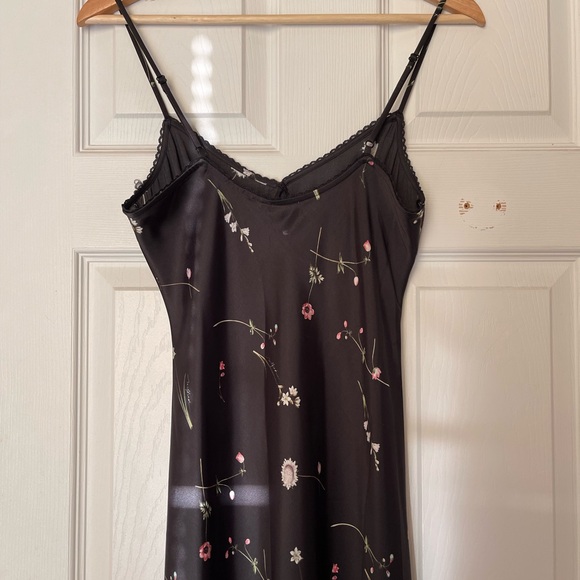 Wilfred Floral Slip Dress - Picture 8 of 8